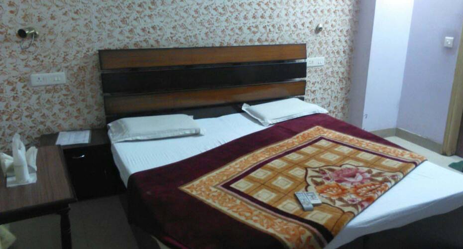 Hotel Kingston, Zirakpur 2